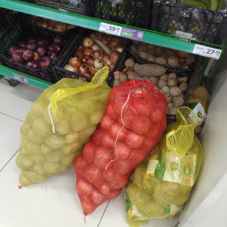 A101 Çalışanının Saygısız Davranışları Ve Hizmet Eksikliği