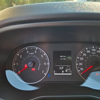 Dacia'nın Bakım Uyarısı Ve Garanti Sorunu