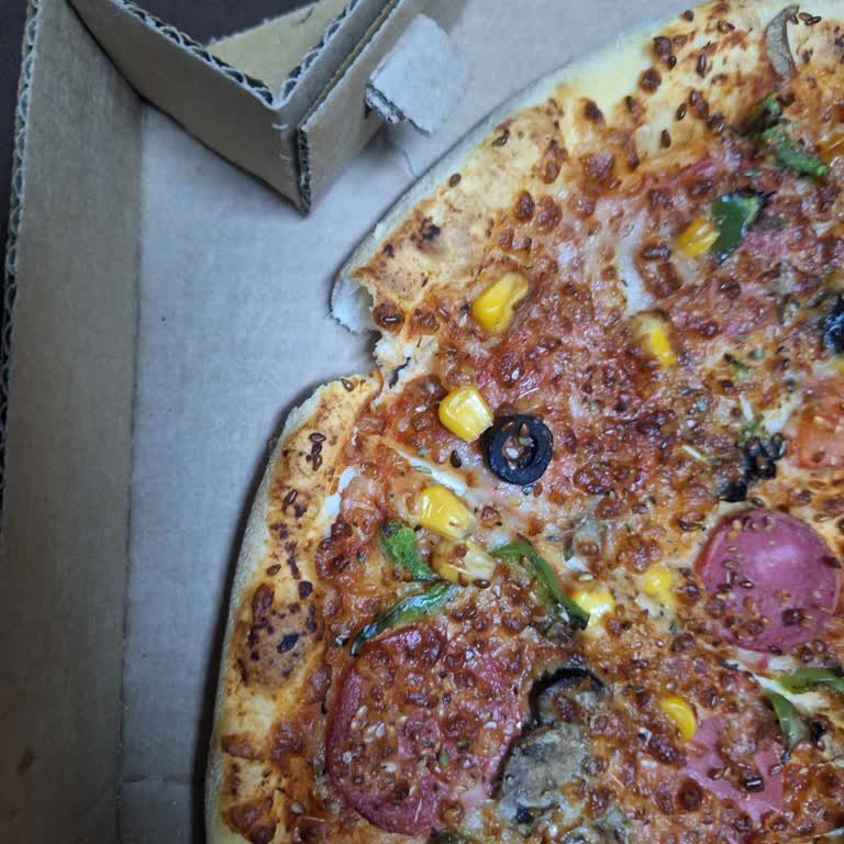 Yanlış Adrese Teslim Edilen Soğuk Pizza Şoku
