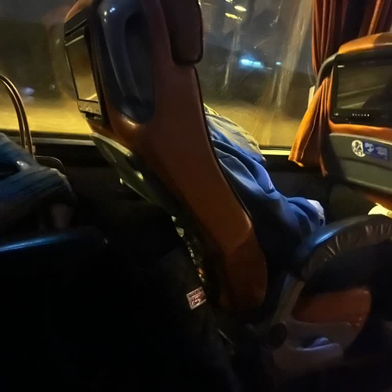 Kamil Koç Otobüsünde Konforsuz Ve Kötü Kokulu Yolculuk