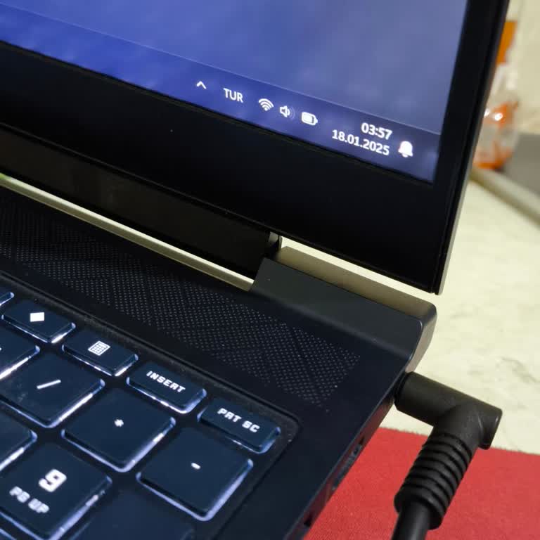 HP Victus 16 Şarj Sorunu: Açıkken Şarj Olmuyor