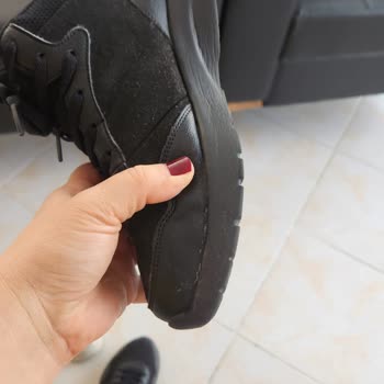 Hepsiburada Ve Skechers: Ayıplı Ürün Ve Çözüm Eksikliği