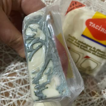 Son Kullanma Tarihi Geçmemiş Peynirin Küflü Çıkması