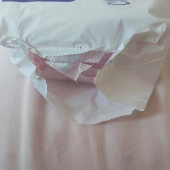 Hijyenik Ped Skandalı: Açılmış Ve Zarar Görmüş Ürün Teslimatı