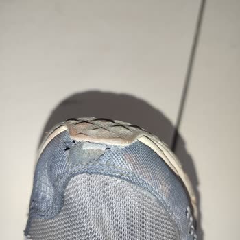 Skechers Ayakkabıda Soyulma Ve İletişim Sorunu