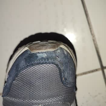 Skechers Ayakkabıda Soyulma Ve İletişim Sorunu