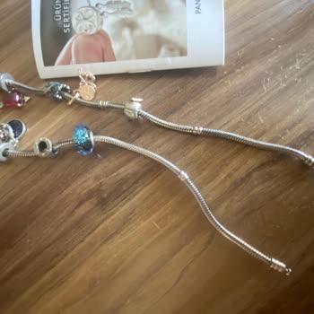 Pandora Bilekliklerin Kalite Sorunu