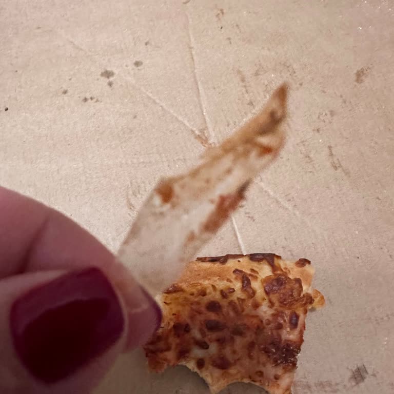 Little Caesars Hijyen Sorunu Ve Kaba Davranış