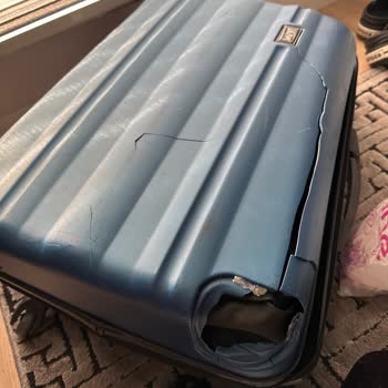 Valiz Hasarı Ve Yetersiz Hizmet: Acil Yardım Bekliyorum