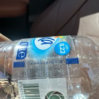 Tehlikeli Kapak Tasarımı: Çocuklar İçin Riskli Saka Su