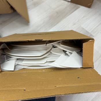 Madame Coco Kırık Gelen Yemek Takımı Ve Ulaşılmaz Müşteri Hizmeti