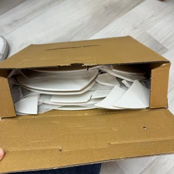 Madame Coco Kırık Gelen Yemek Takımı Ve Ulaşılmaz Müşteri Hizmeti