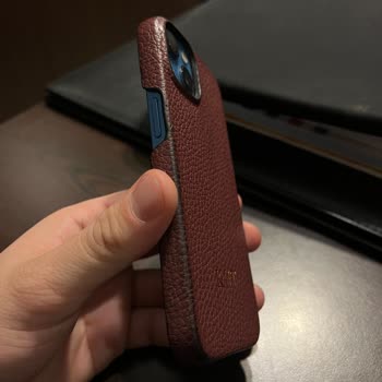 Serap Aktuğ Leather Goods Deri Telefon Kılıfında 2 Ayda Yoğun Deformasyon!