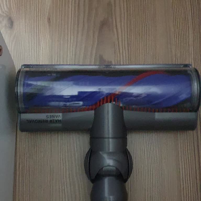 Yeni Alınan Dyson Süpürge Halı Başlığı Sorunu