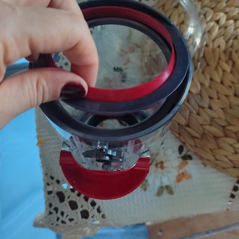 Yeni Alınan Süpürgenin Parçası Arızalı Ve Destek Yetersiz