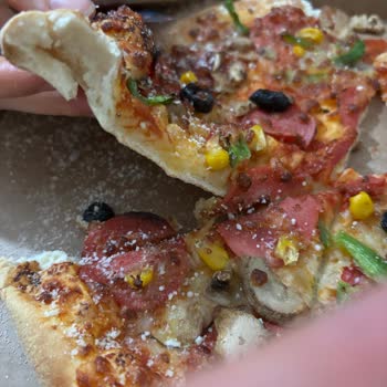 Parmesan Kenar Hayal Kırıklığı: Ekstra Ücretle Boş Kenar