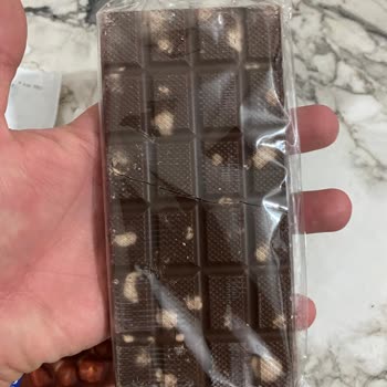 Bozuk Çikolata Ve İade Sorunu