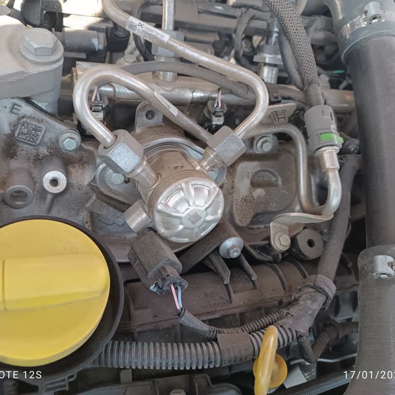 Renault Captur'da Yaygın Akü Ve Yağ Kaçağı Sorunu