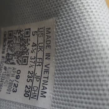 Deichmann'dan Alınan Adidas Ayakkabı 6 Ayda Tabandan Koptu
