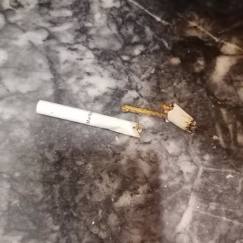 Marlboro Edge Sigara İçinden Çıkan Gizemli Madde