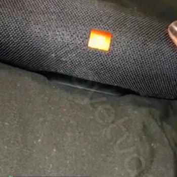 JBL Hoparlör Kendi Kendine Açılıp Kapanıyor!