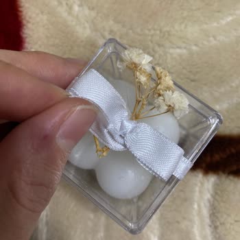 Kırık Mum Kutuları Ve İletişim Sorunu