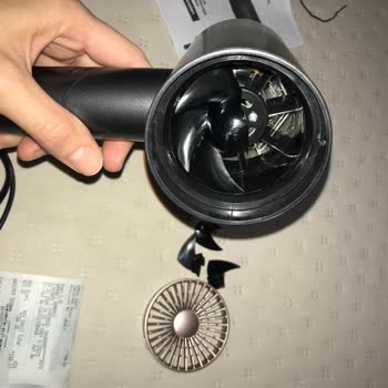 Tehlikeli Saç Kurutma Makinesi Deneyimi