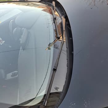 BMW 1 Serisi Kronik Cam Fitili Sorunu