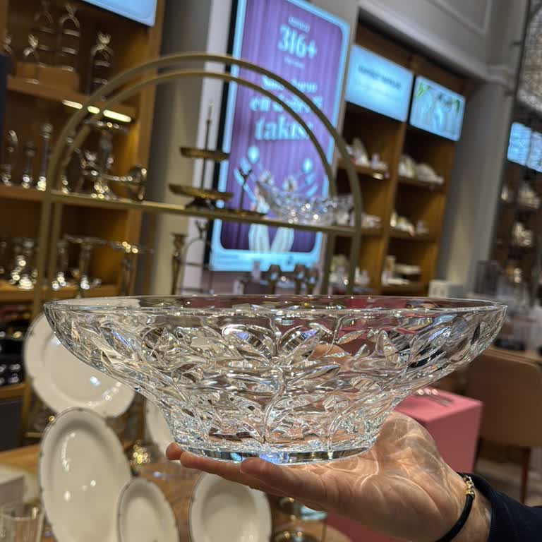 Karaca Züccaciye Mağazada Saygısız Hizmet Ve Personel Tavrı!