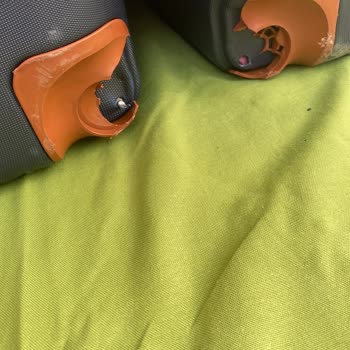 Ajet Firmasıyla Uçuşta Valiz Mağduriyeti