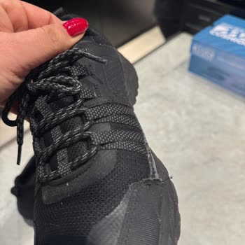 Skechers Ayakkabılarının Kalitesizliği Ve Müşteri Hizmetleri Sorunu