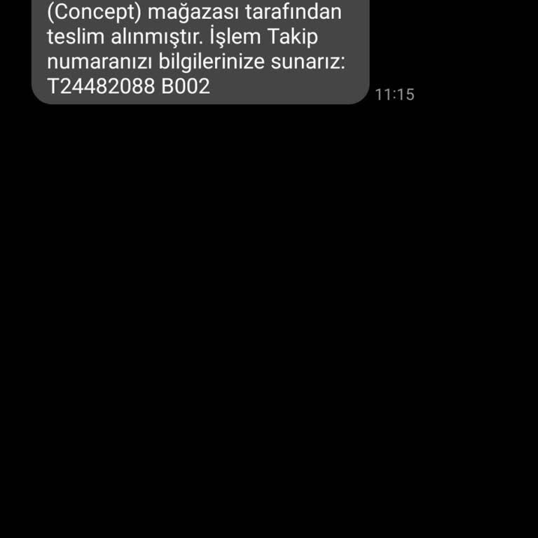 Adidas Ayakkabımın Dikişleri Söküldü, Müşteri Hizmetleri Hayal Kırıklığı Yarattı