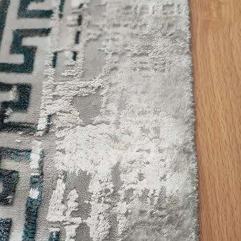 Merinos Halı: Leke Çıkmayan Ve Renk Değiştiren Hayal Kırıklığı