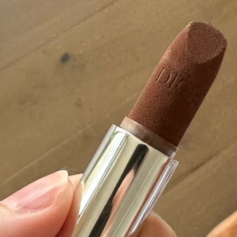 Dior Alışverişinde Hayal Kırıklığı: Özensiz Paketleme Ve Yetersiz Müşteri Hizmetleri