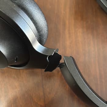 Razer Barracuda Pro Kulaklıkta Üretim Hatası Sorunu