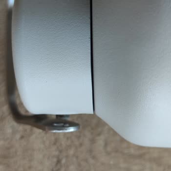 Dayanıklı Denilen Matara İlk Düşmede Kırıldı!