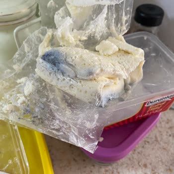 Şok Marketten Aldığım Kaymak Rulo Bozuldu: Paramız Çöpe Gitti