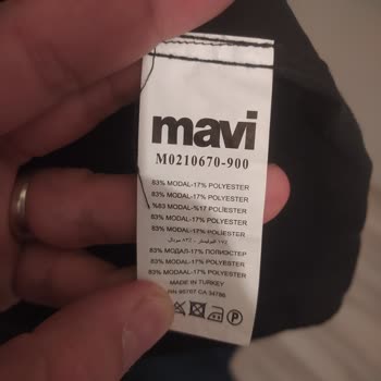 Mavi Gömleklerin Kırışıklık Sorunu