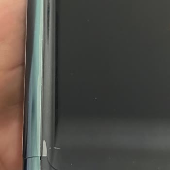 Kırık Ve Kirli Telefon Teslimatı