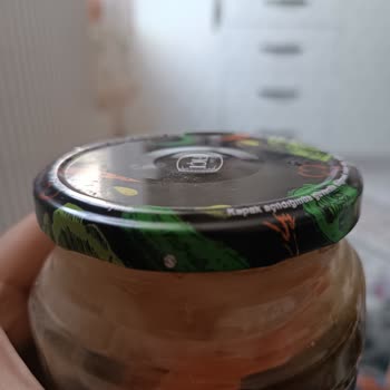 Turşu Paketinde Plastik Parçası Şoku