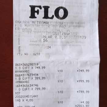 FLO Mağazası'ndan Aldığım Ayakkabıda Üretim Hatası Ve İlgisizlik
