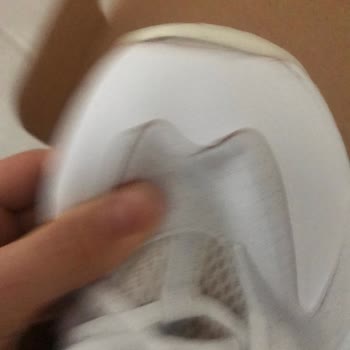 Adidas Ayakkabıda Erken Yıpranma Sorunu