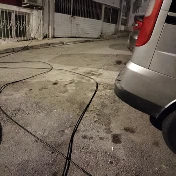 Tehlike Saçan Kablolar İçin Acil Müdahale Bekliyoruz