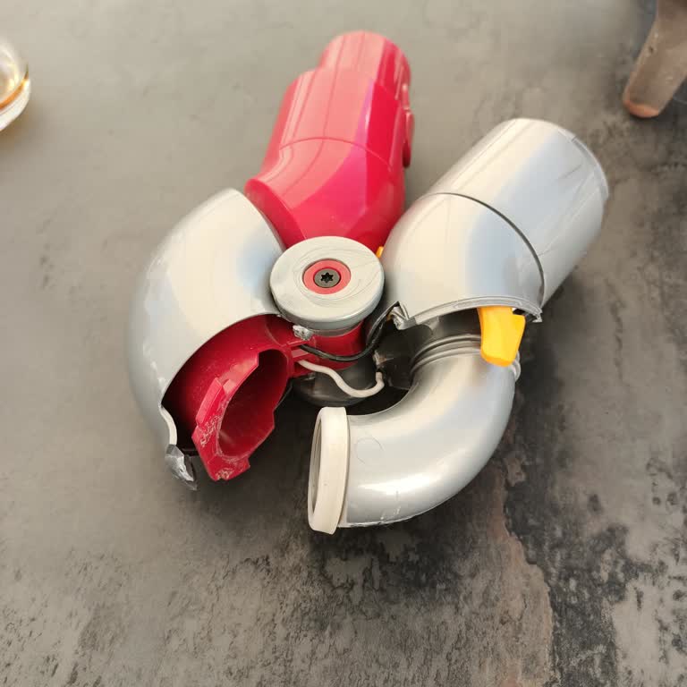 Dyson V12 Adaptörünün Dayanıksızlığı Üzdü