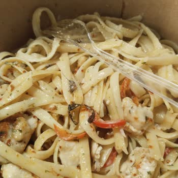 Makarnam Siparişimde Böcek Şoku: Hijyen Sıfır