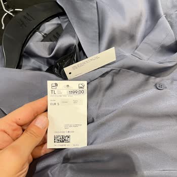 H&M Mağaza Ve Online Fiyat Çelişkisi