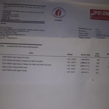 Kelebek Mobilya: Tüylenen Kumaş Ve Garç Gurç Sesli Koltuklar
