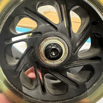 İkinci El Ürün Ve İlgisiz Müşteri Hizmetleri