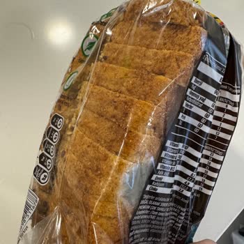 Küflü Ve Bayat UNO Çok Tahıllı Ekmek Sorunu
