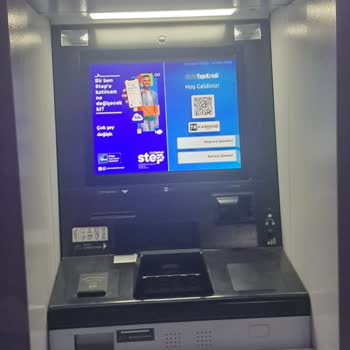 ATM'de Güvenlik Nedeniyle El Konulan 4800 TL Ve Uzun Bekleme Süresi